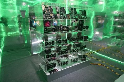 iGame首家快閃店驚艷亮相深圳，九段蒸汽工廠MOD整機首秀引領硬核風潮